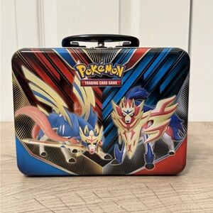 Pokemon TCG 2020 Spring Collector's Chest Lunch Box Tin Sword & Shield Box only
